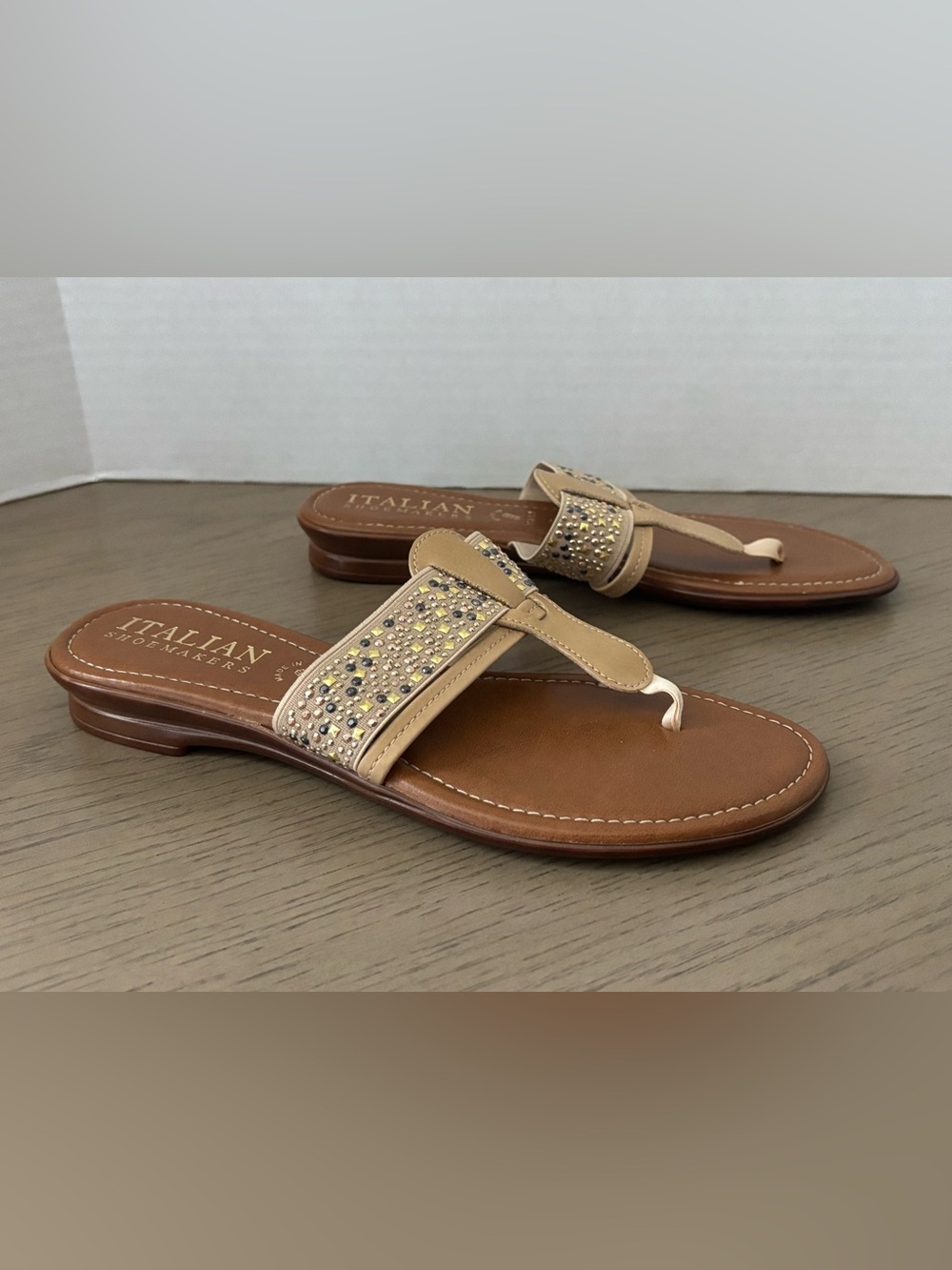 Italian Shoemakers Women’s Size 8 Summer Casual Cruise Beaded Thong Sandals